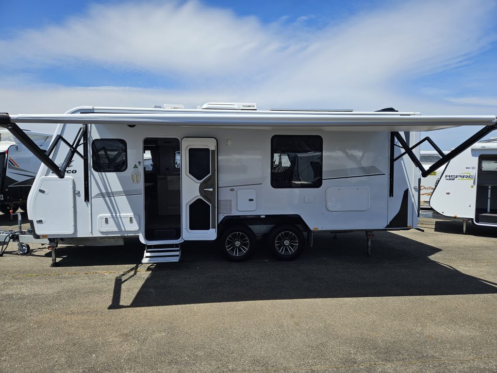 2022 JAYCO SILVERLINE SLIDE OUT SHOWER / TOILET CARAVAN Avan Adelaide