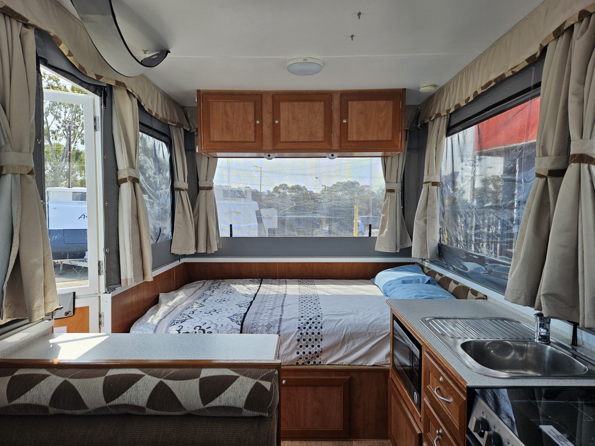 2013 Goldstream Goldcrown Camper Avan Adelaide